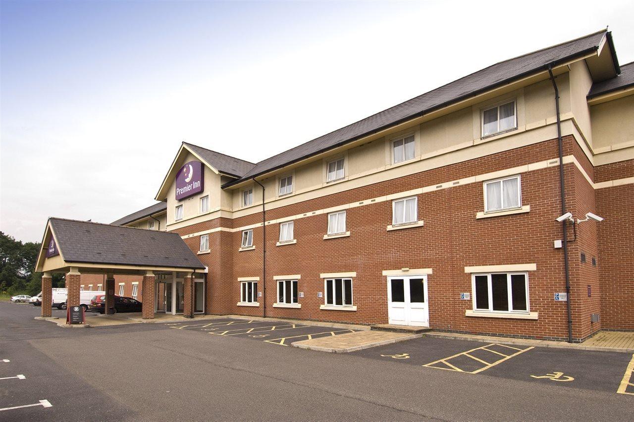 Premier Inn Gatwick Crawley Town West Esterno foto