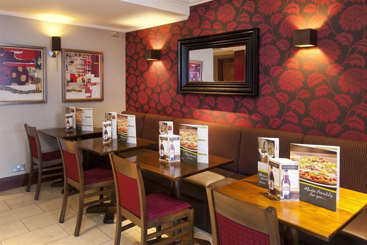 Premier Inn Gatwick Crawley Town West Esterno foto